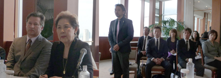 HCF日本支部の記者会見。左はベルトラン・フォンテーヌ日本ロレアル副社長と藤井妙子HCF日本支部会長。右は日本ステージに出演する8人（会場は東京・西新宿のパーク・ハイアットホテル）